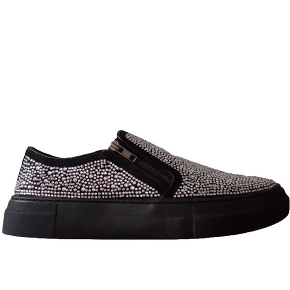 🔥Best Seller🔥 Steve Madden Slip-ons Size 8. - Picture 2 of 10